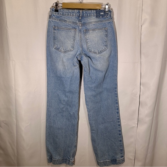 Zara Classic Blue Denim Jeans - Picture 2 of 9